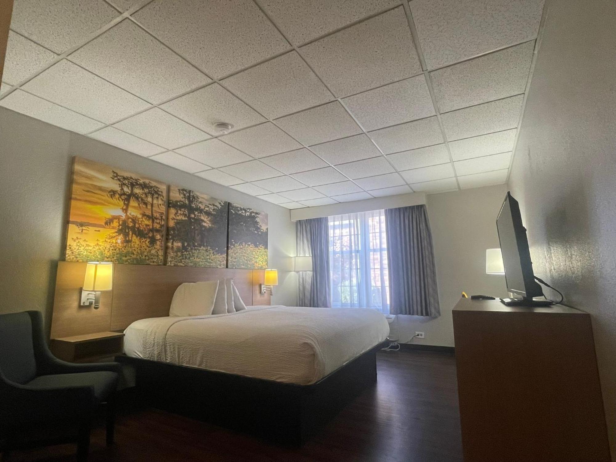 Days Inn By Wyndham Madisonville Kültér fotó